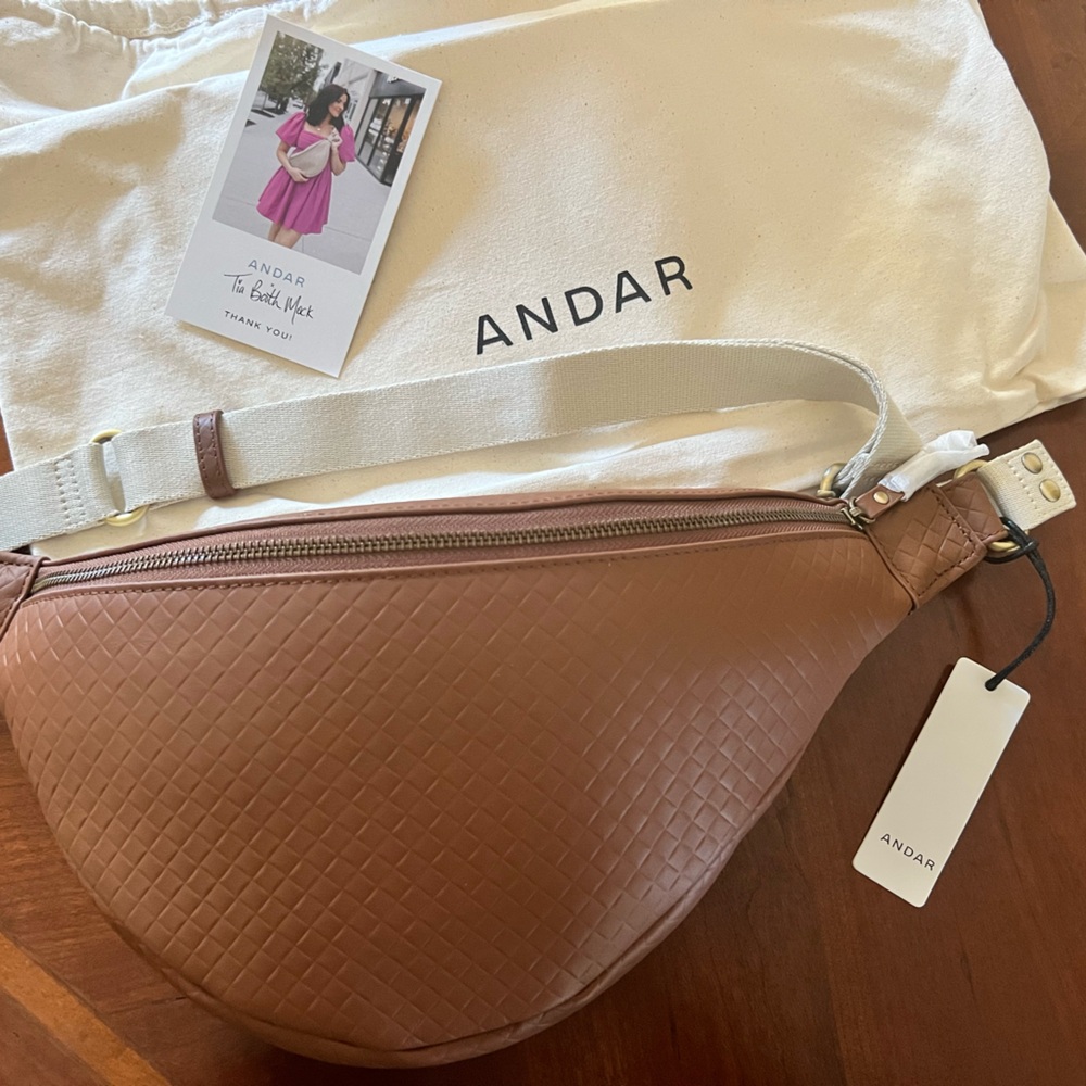 Andar the Tatum crossbody bag BNWT